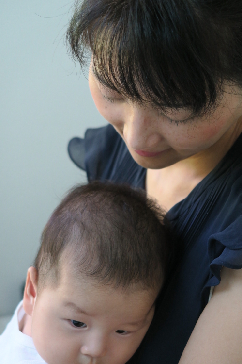 画像：助産師訪問によるママのための産後ケア